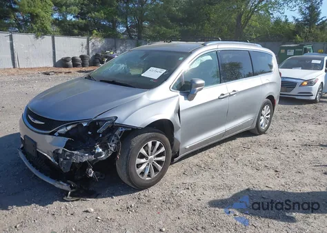 2018 Chrysler Pacifica Touring L from USA, damaged, VIN 2C4RC1BG6JR128698